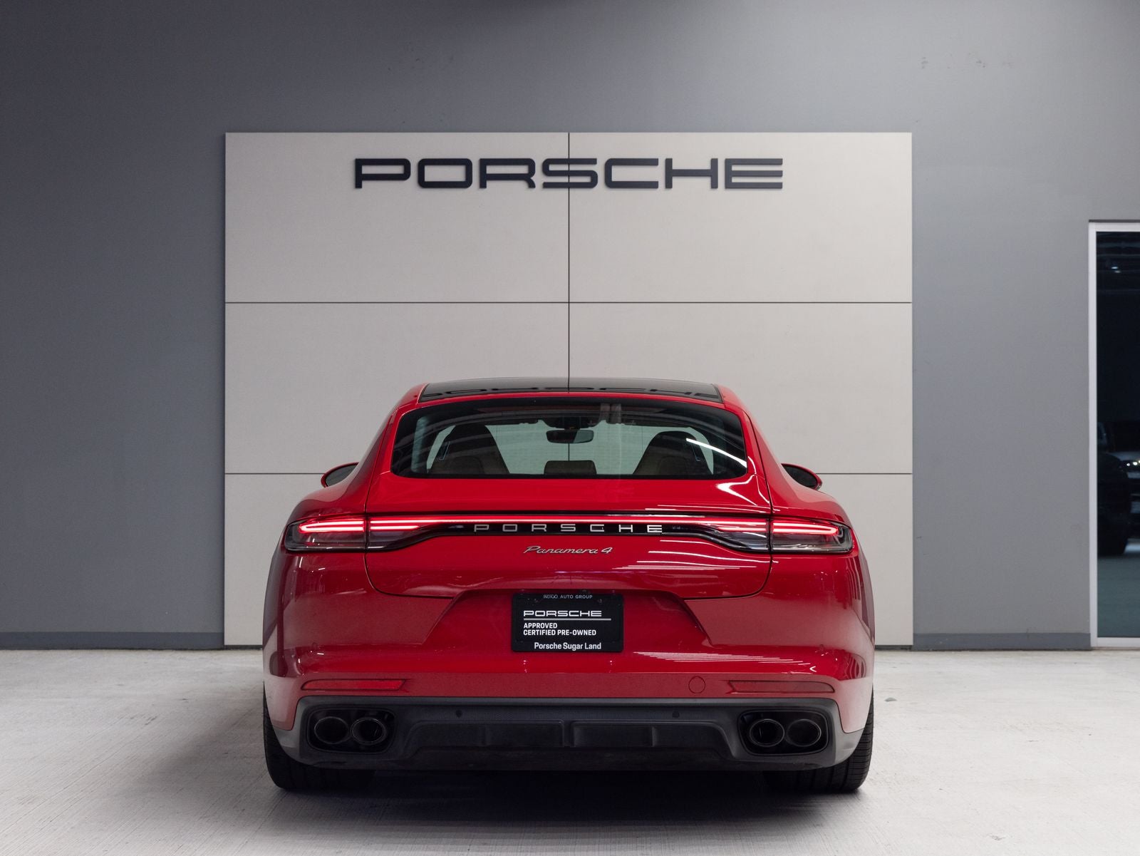 2023 Porsche Panamera 4 Platinum Edition