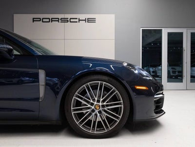 2023 Porsche Panamera 4 Platinum Edition
