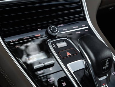2023 Porsche Panamera 4 Platinum Edition