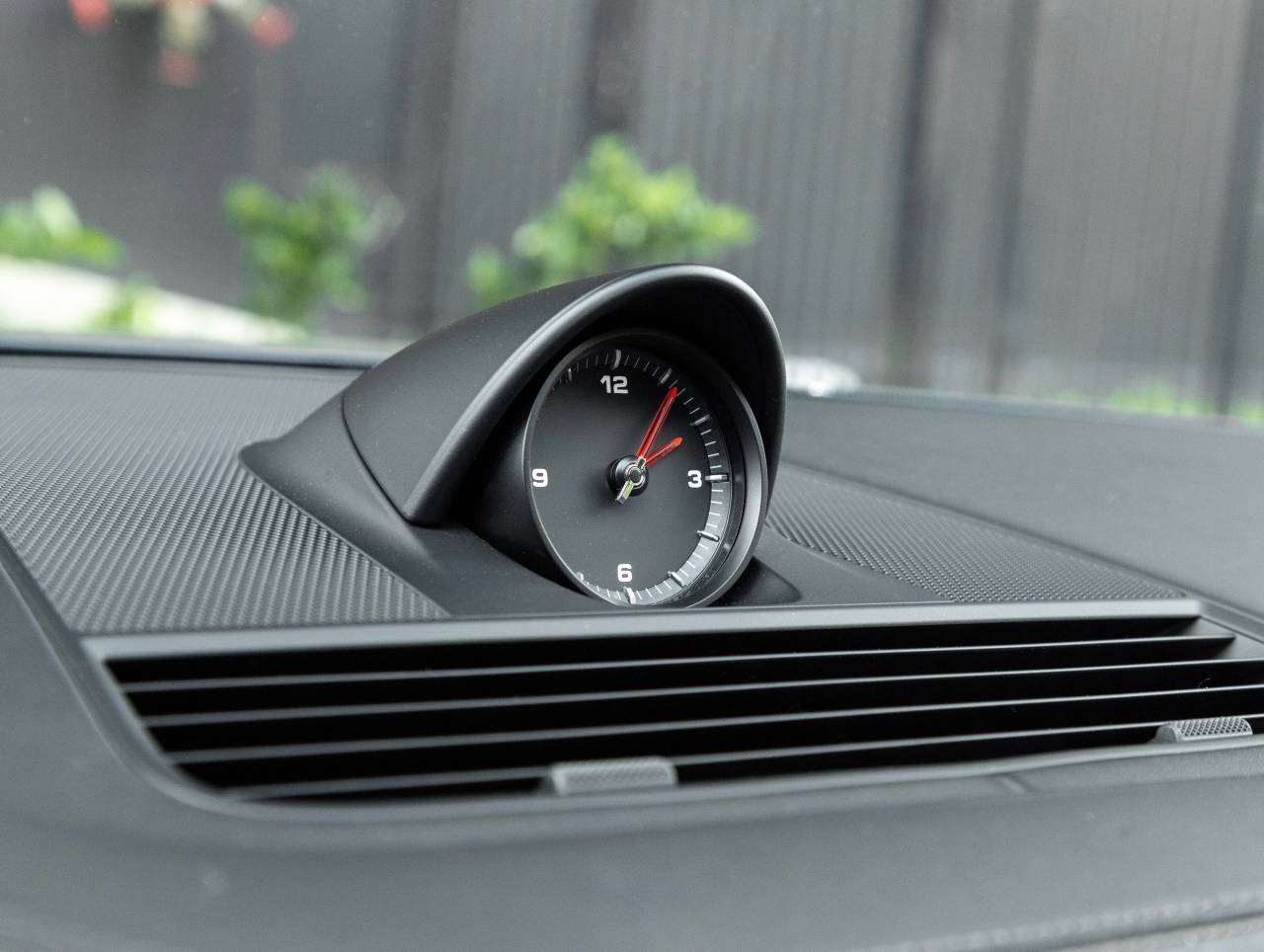 2023 Porsche Panamera 4 Platinum Edition