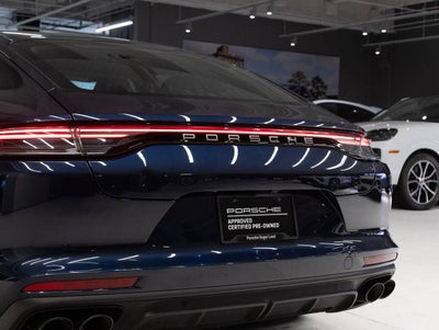 2023 Porsche Panamera 4 Platinum Edition