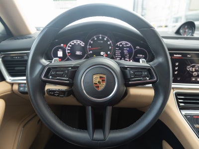 2022 Porsche Panamera Panamera 4 Platinum Edition (MY22)