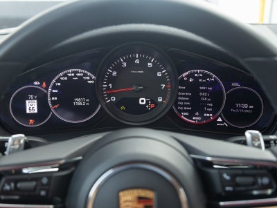 2022 Porsche Panamera Panamera 4 Platinum Edition (MY22)