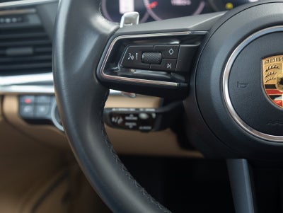 2022 Porsche Panamera Panamera 4 Platinum Edition (MY22)