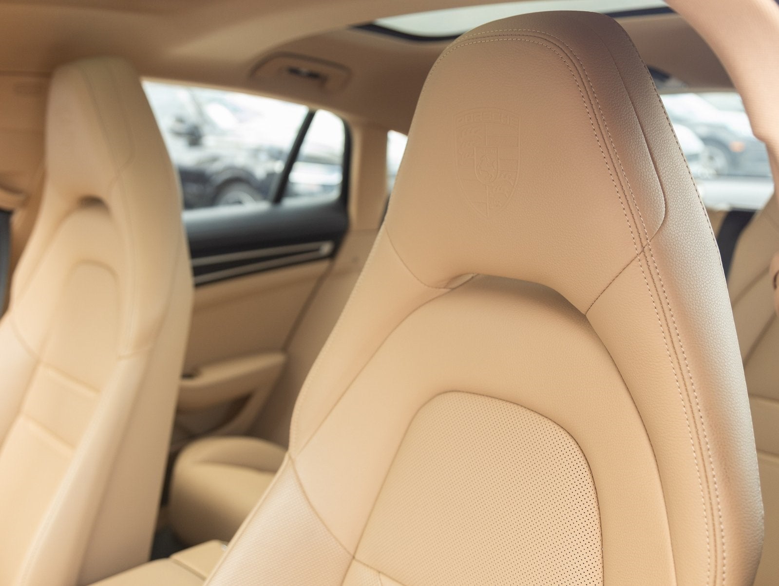 2022 Porsche Panamera Panamera 4 Platinum Edition (MY22)