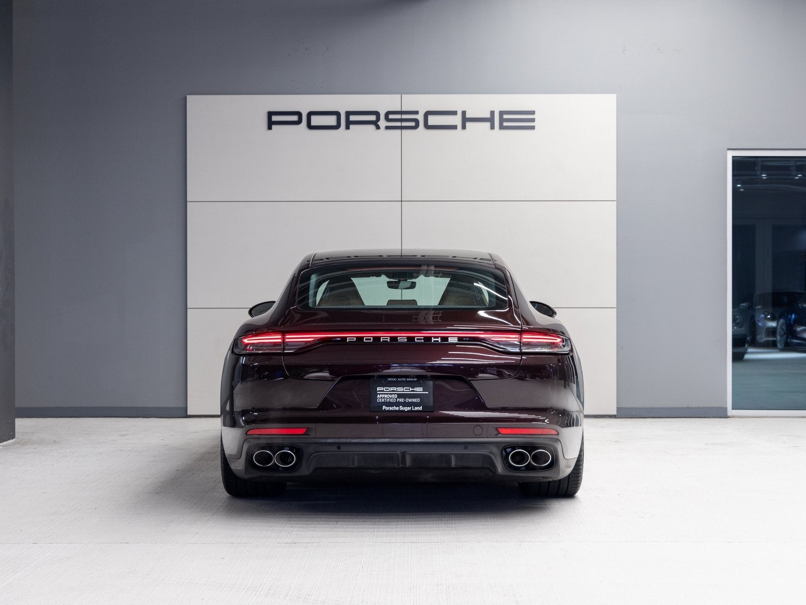 2022 Porsche Panamera Panamera 4 Platinum Edition (MY22)