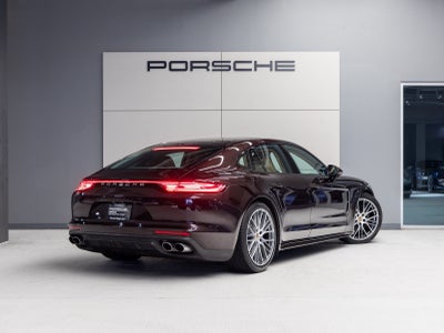 2022 Porsche Panamera Panamera 4 Platinum Edition (MY22)