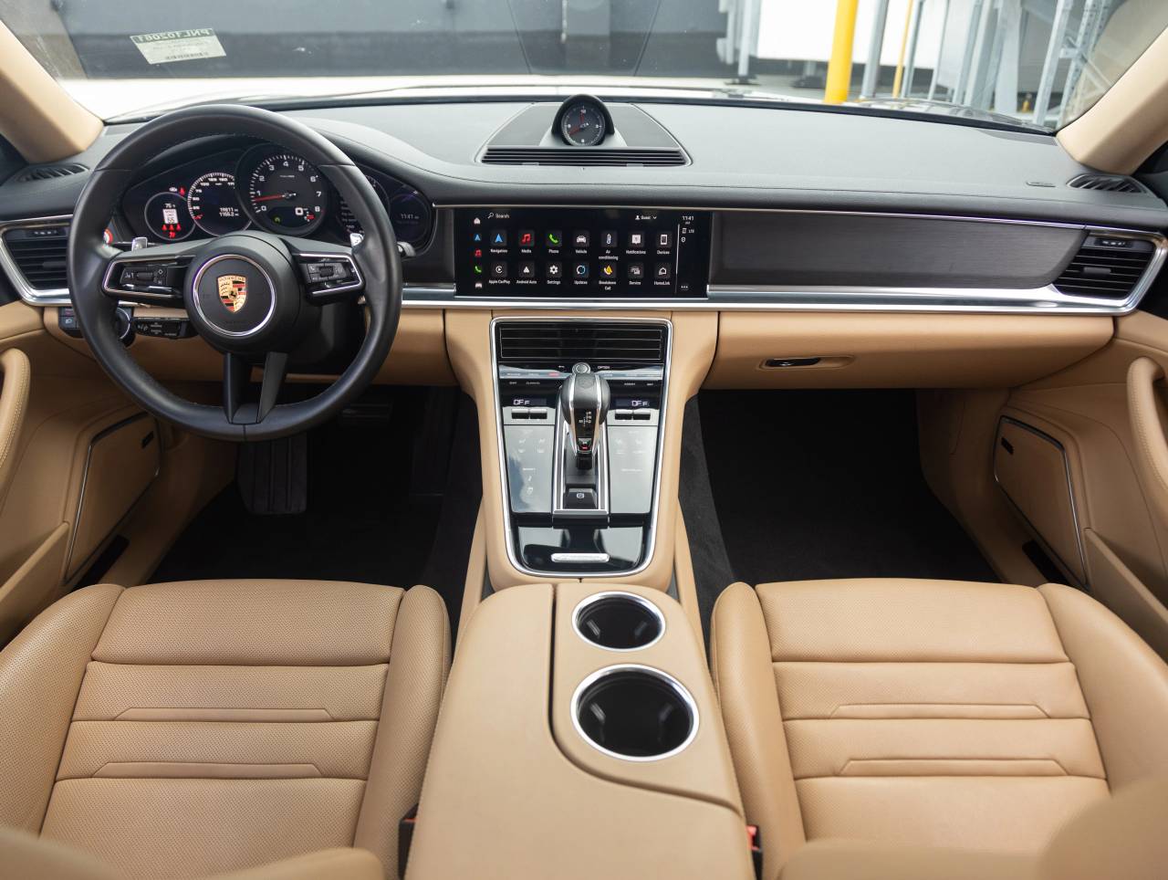 2022 Porsche Panamera Panamera 4 Platinum Edition (MY22)