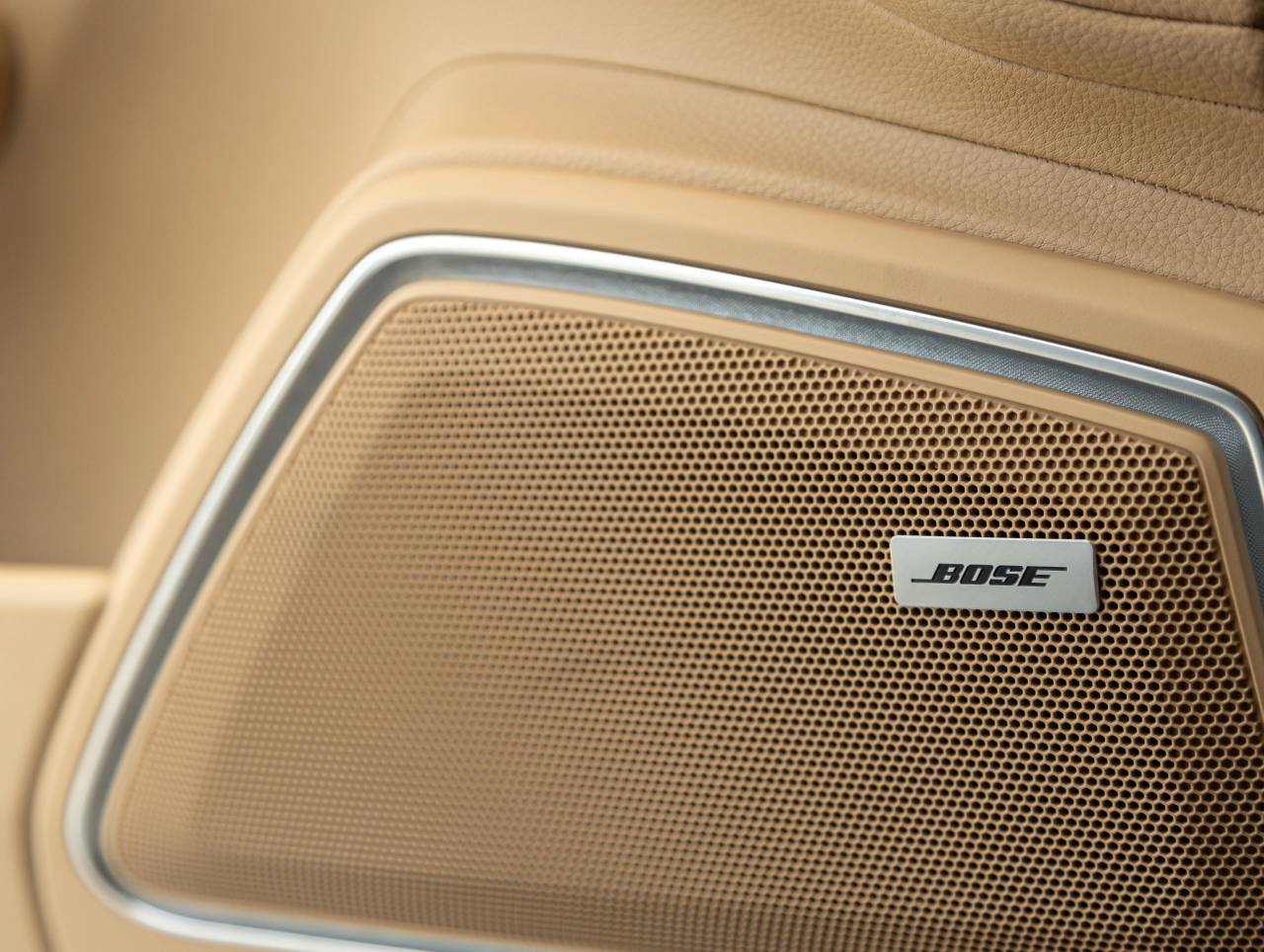 2022 Porsche Panamera Panamera 4 Platinum Edition (MY22)