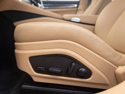 2022 Porsche Panamera Panamera 4 Platinum Edition (MY22)