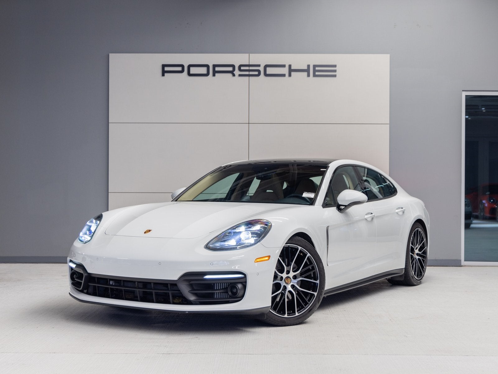 2023 Porsche Panamera Panamera 4 Platinum Edition (MY23)