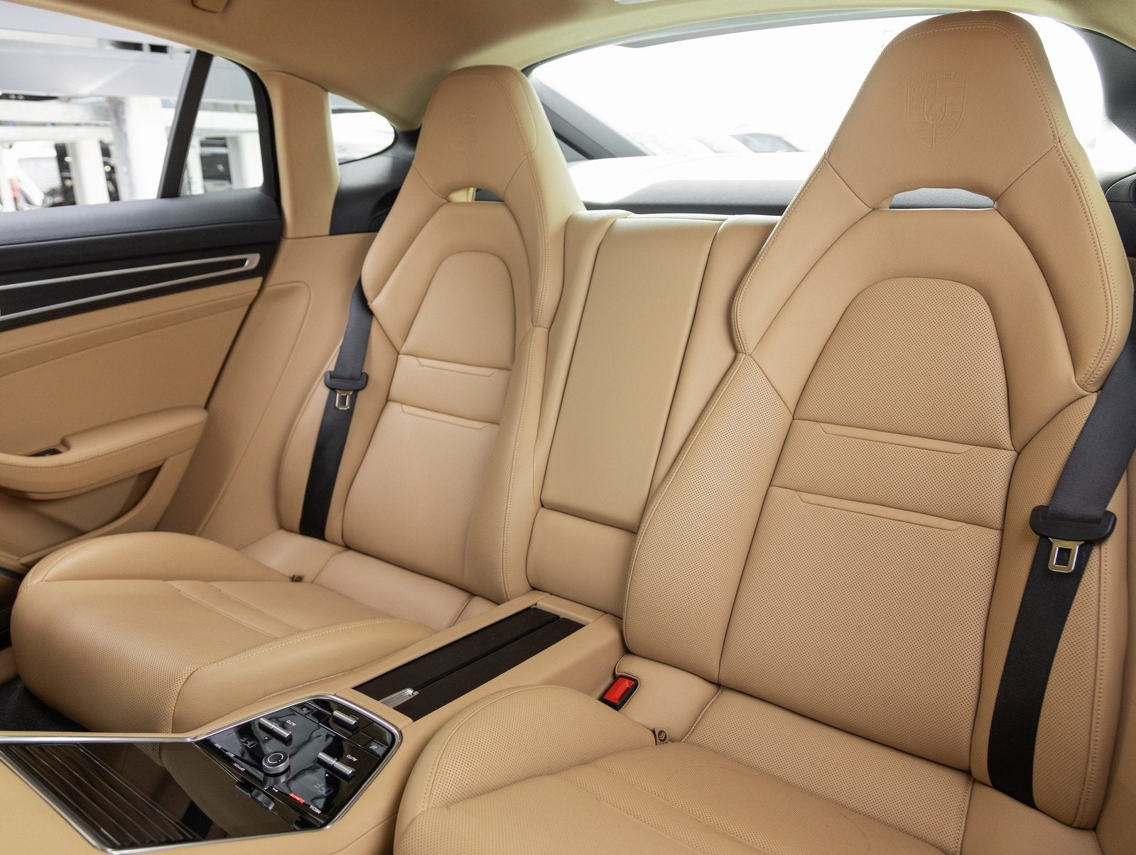 2023 Porsche Panamera Panamera 4 Platinum Edition (MY23)