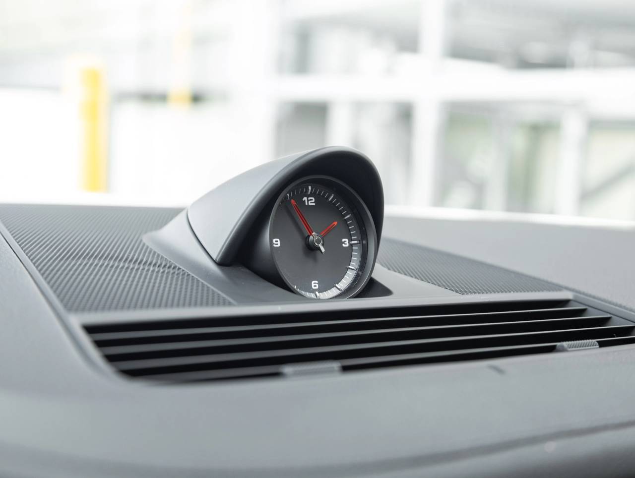 2023 Porsche Panamera Panamera 4 Platinum Edition (MY23)