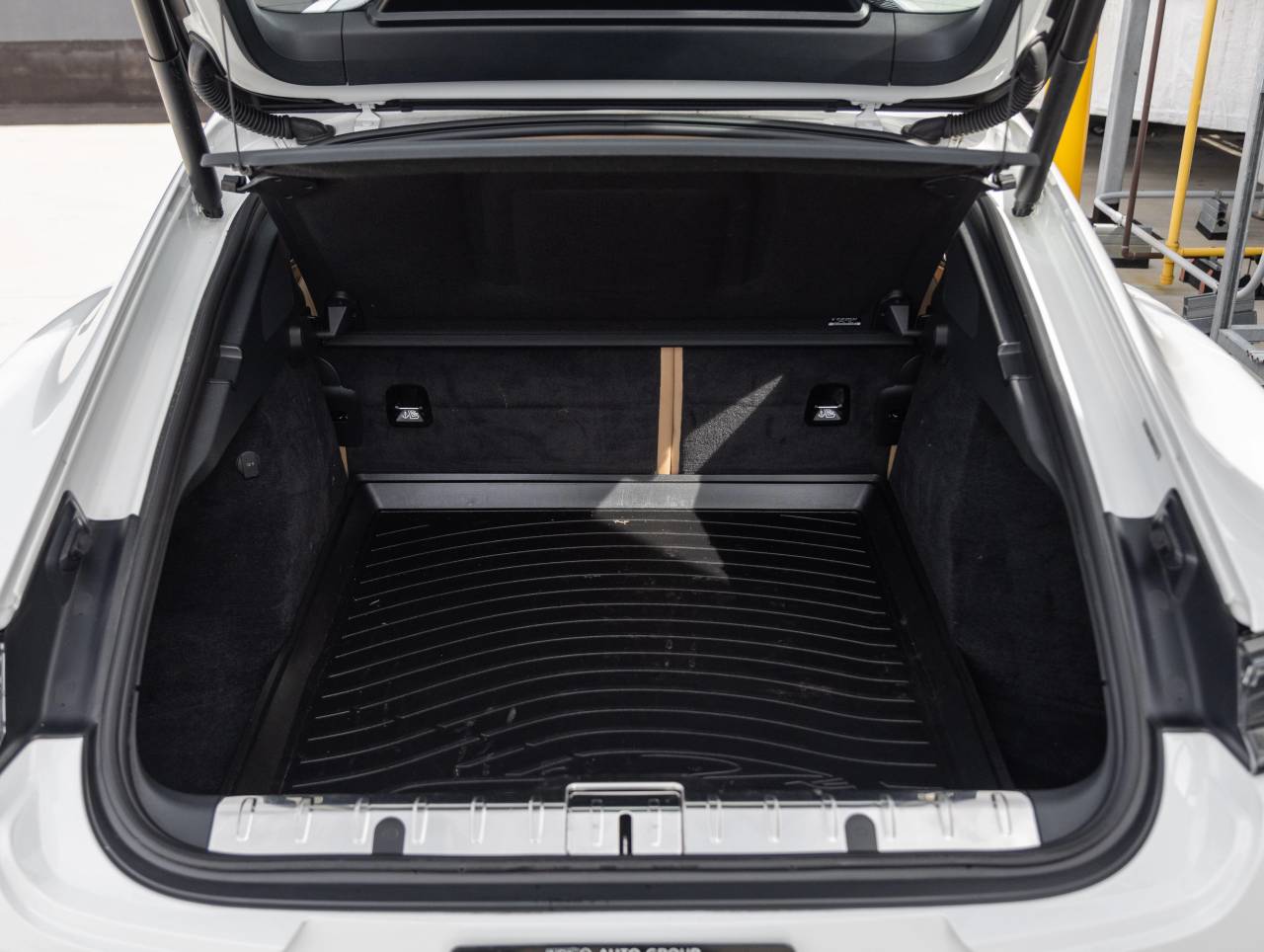 2023 Porsche Panamera Panamera 4 Platinum Edition (MY23)