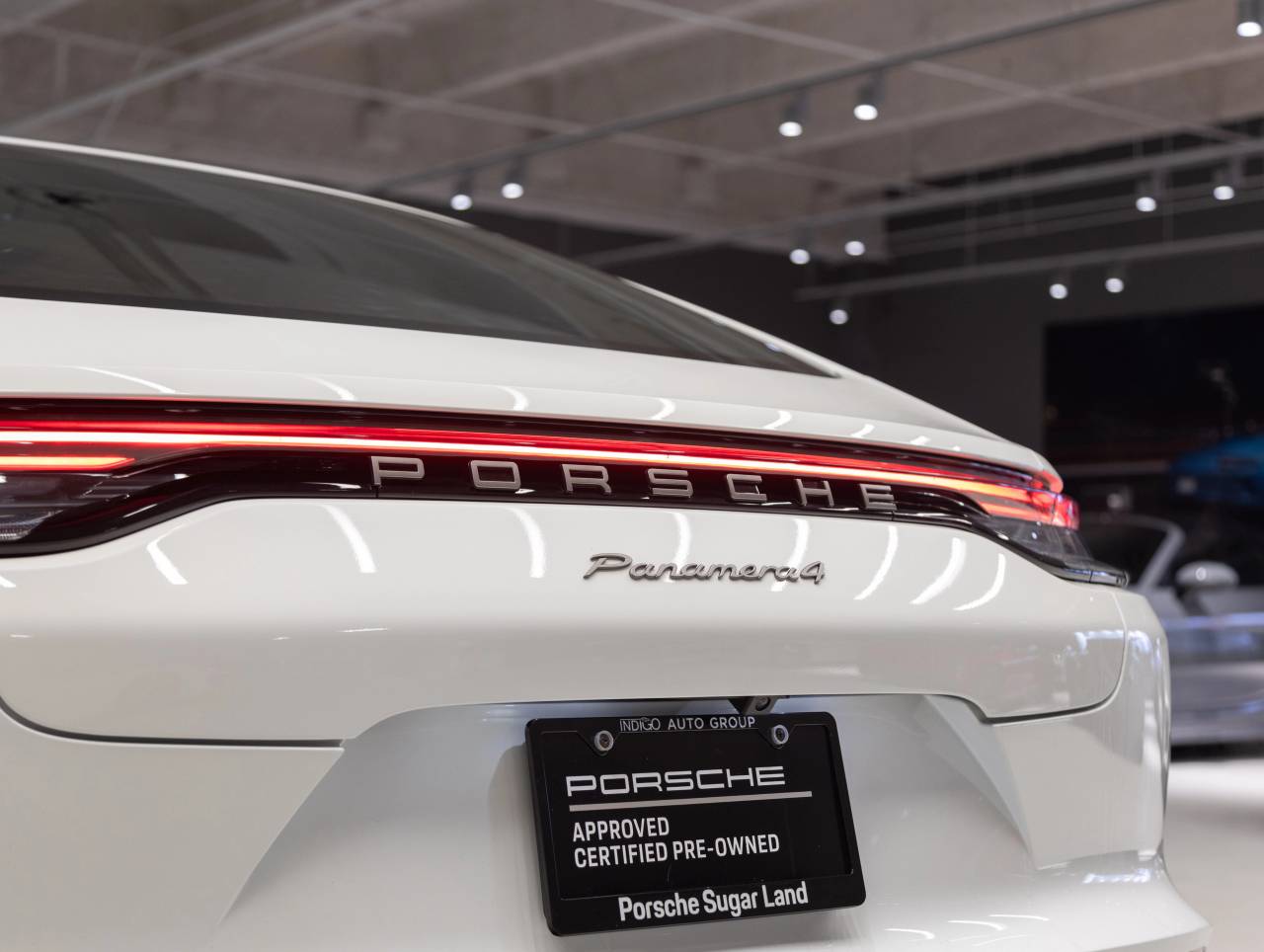 2023 Porsche Panamera Panamera 4 Platinum Edition (MY23)