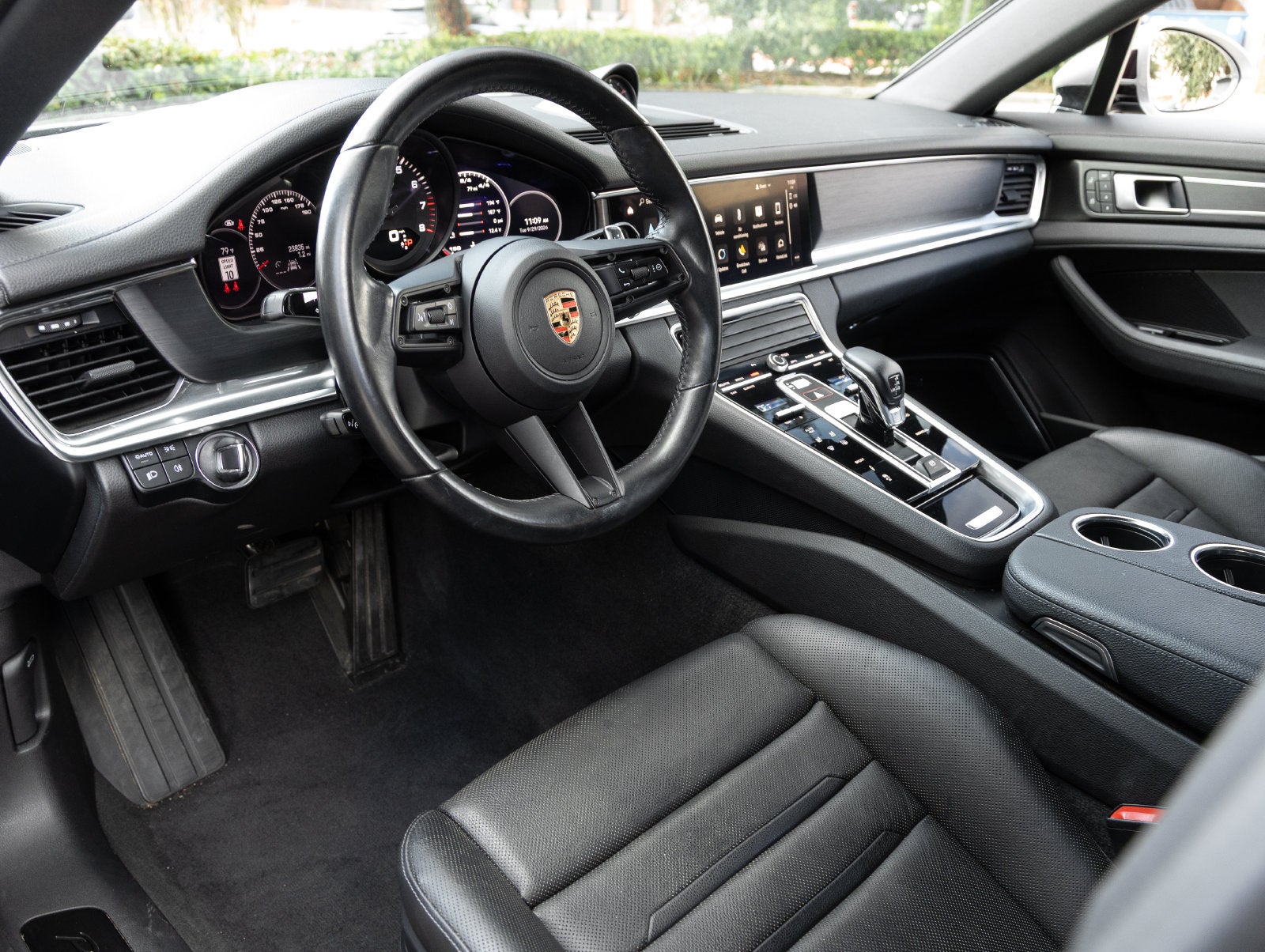 2023 Porsche Panamera Panamera 4 Platinum Edition