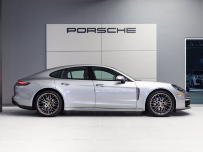 2023 Porsche Panamera Panamera 4 Platinum Edition