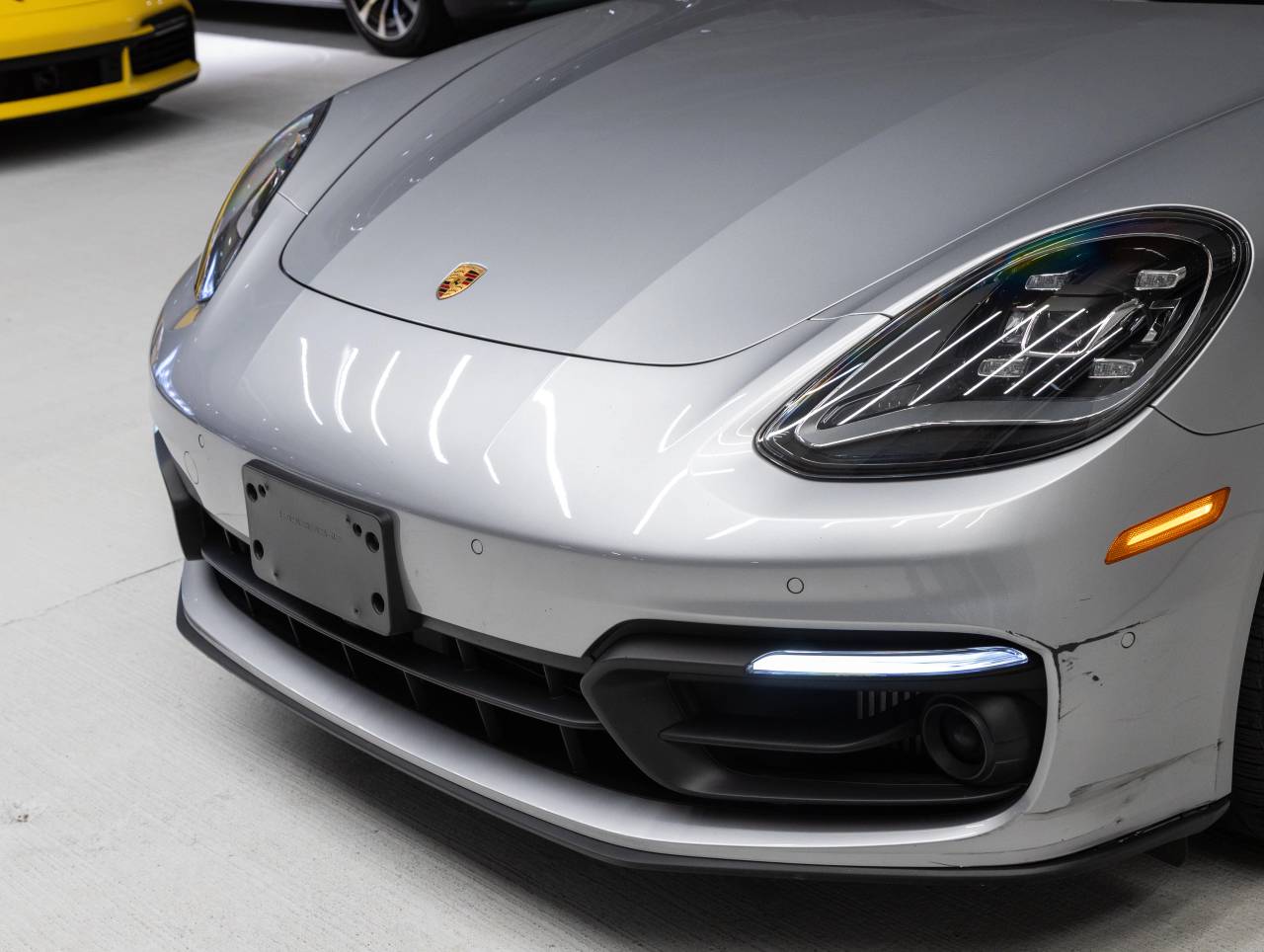2023 Porsche Panamera Panamera 4 Platinum Edition