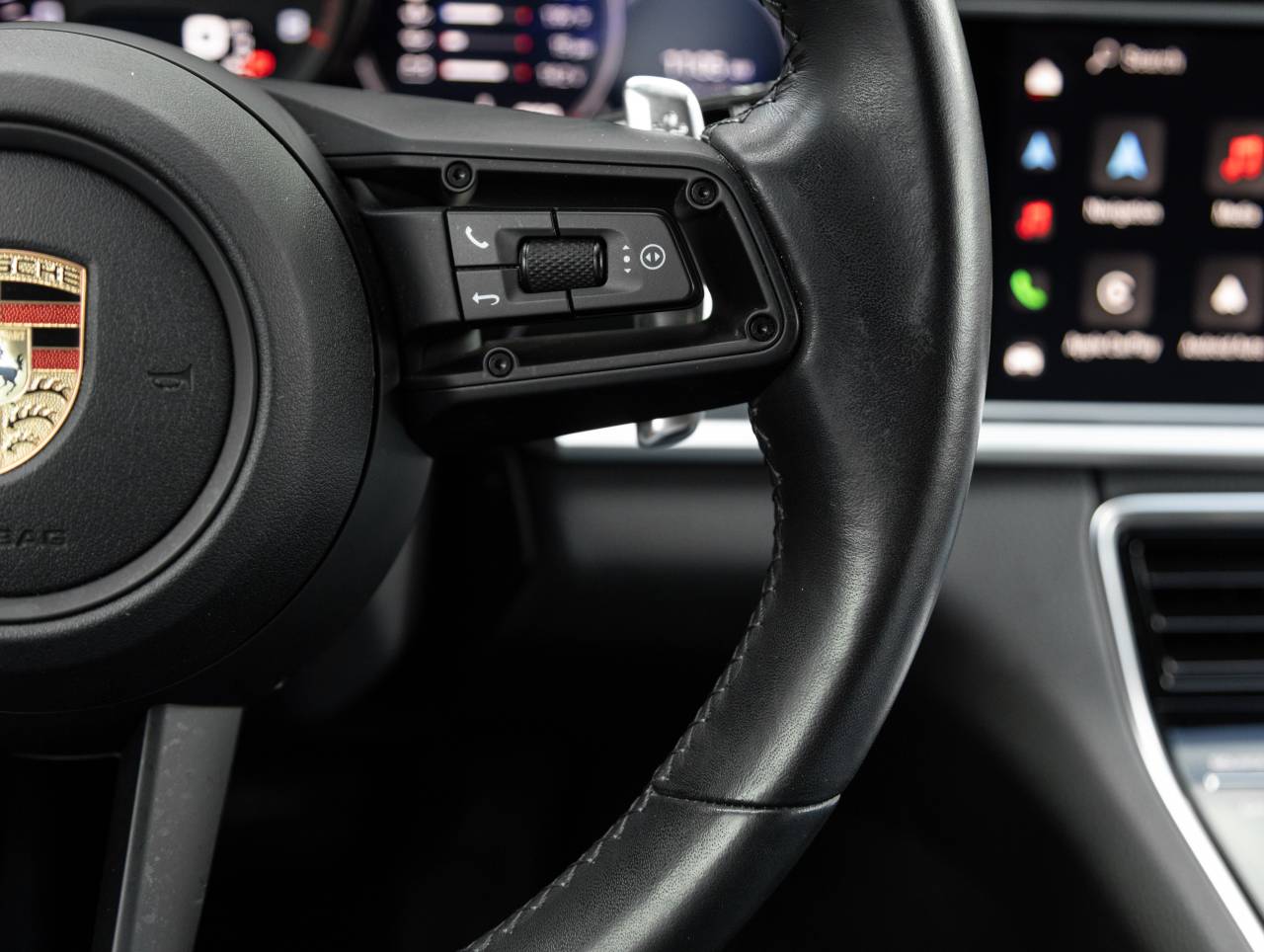 2023 Porsche Panamera Panamera 4 Platinum Edition