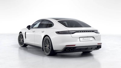 2023 Porsche Panamera 4 Platinum Edition