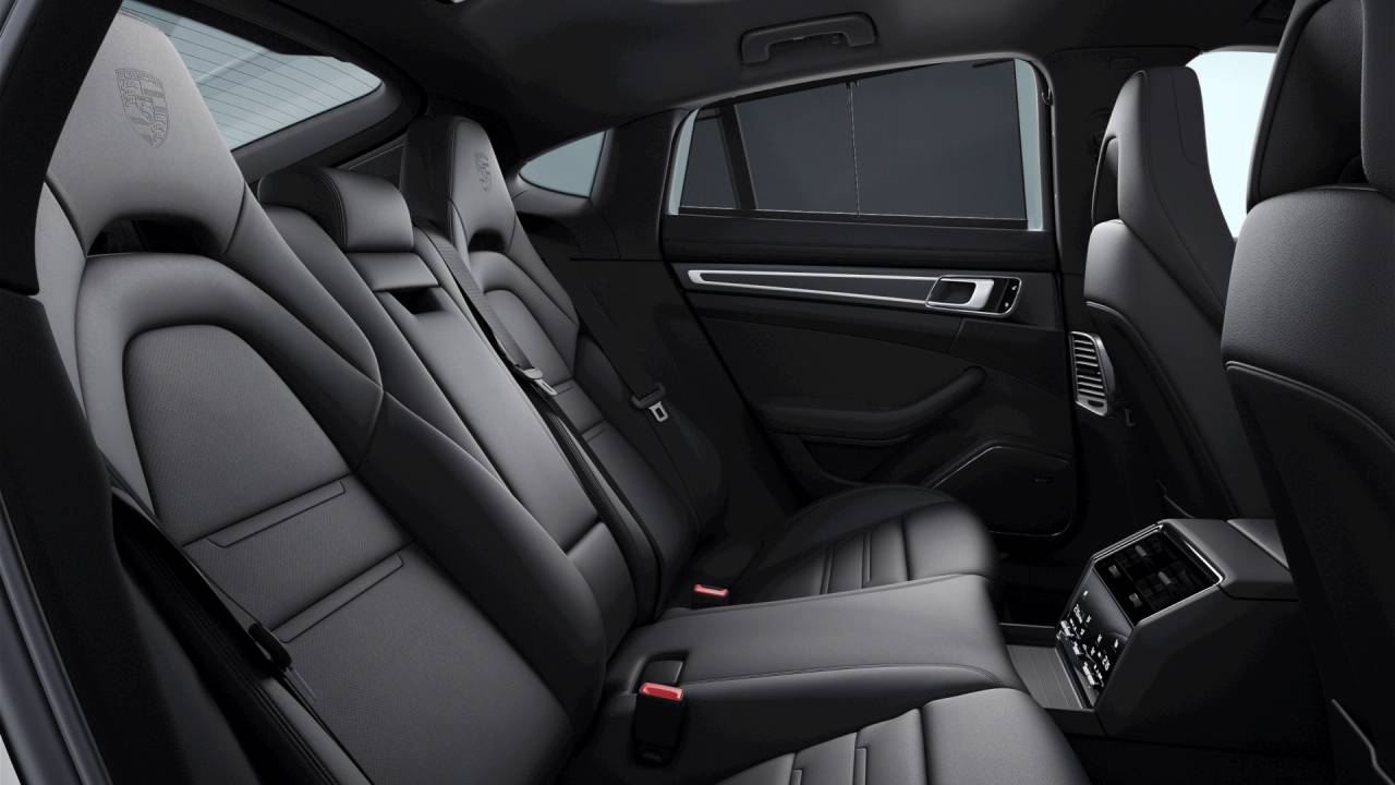 2023 Porsche Panamera 4 Platinum Edition