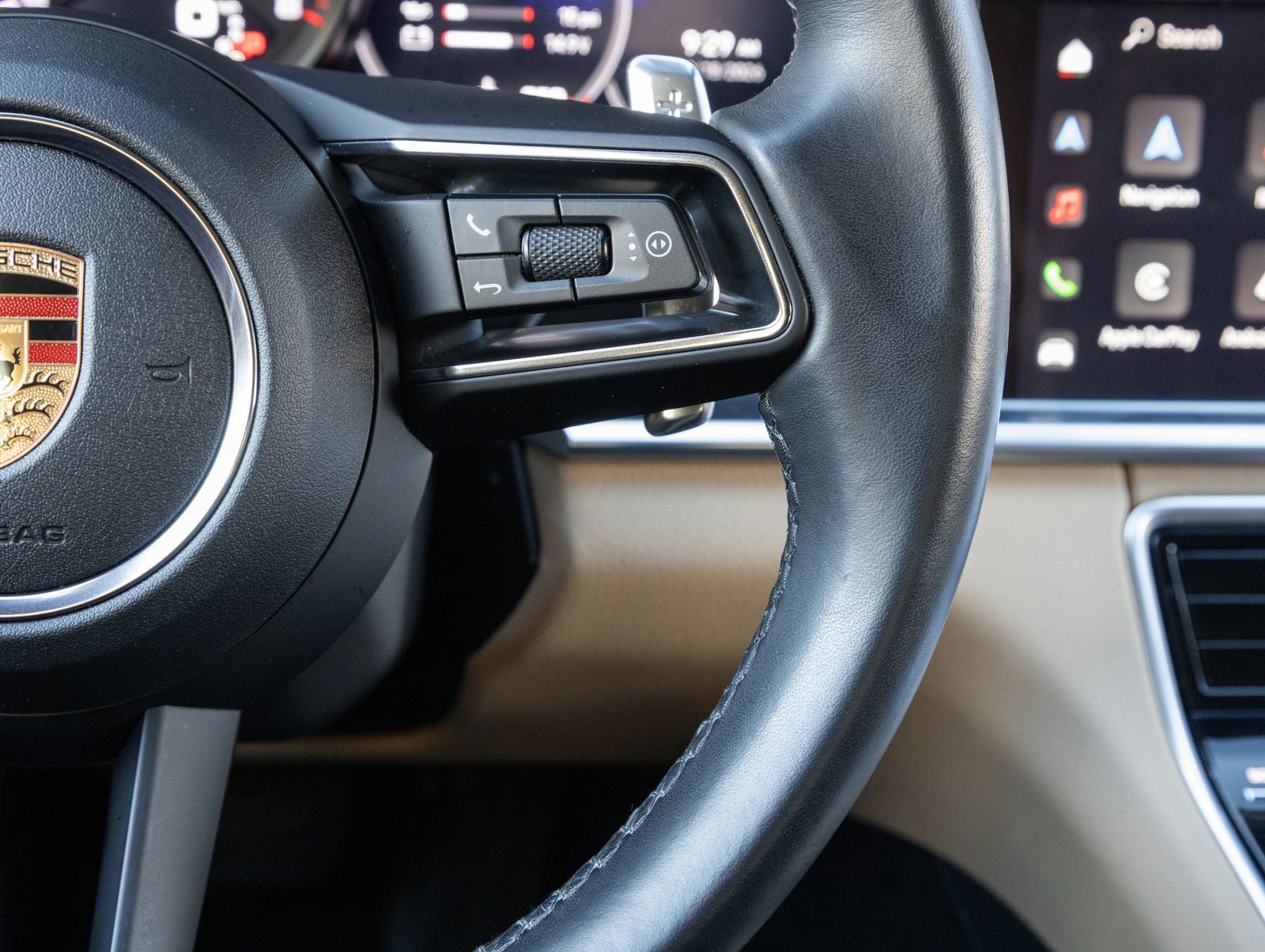 2023 Porsche Panamera Panamera 4 Platinum Edition (MY23)