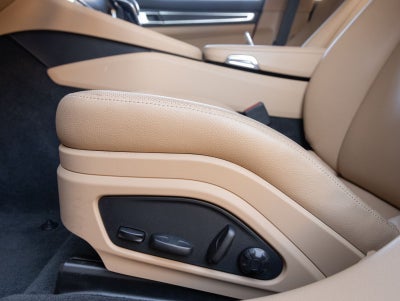 2023 Porsche Panamera Panamera 4 Platinum Edition (MY23)