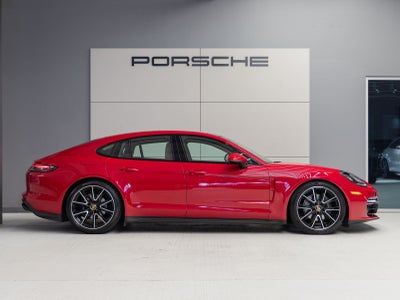 2023 Porsche Panamera Panamera 4 Platinum Edition (MY23)