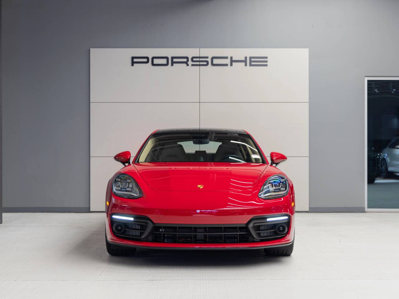 2023 Porsche Panamera Panamera 4 Platinum Edition (MY23)