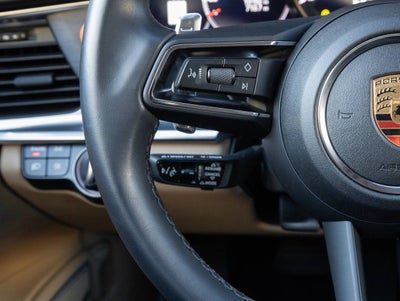 2023 Porsche Panamera Panamera 4 Platinum Edition (MY23)