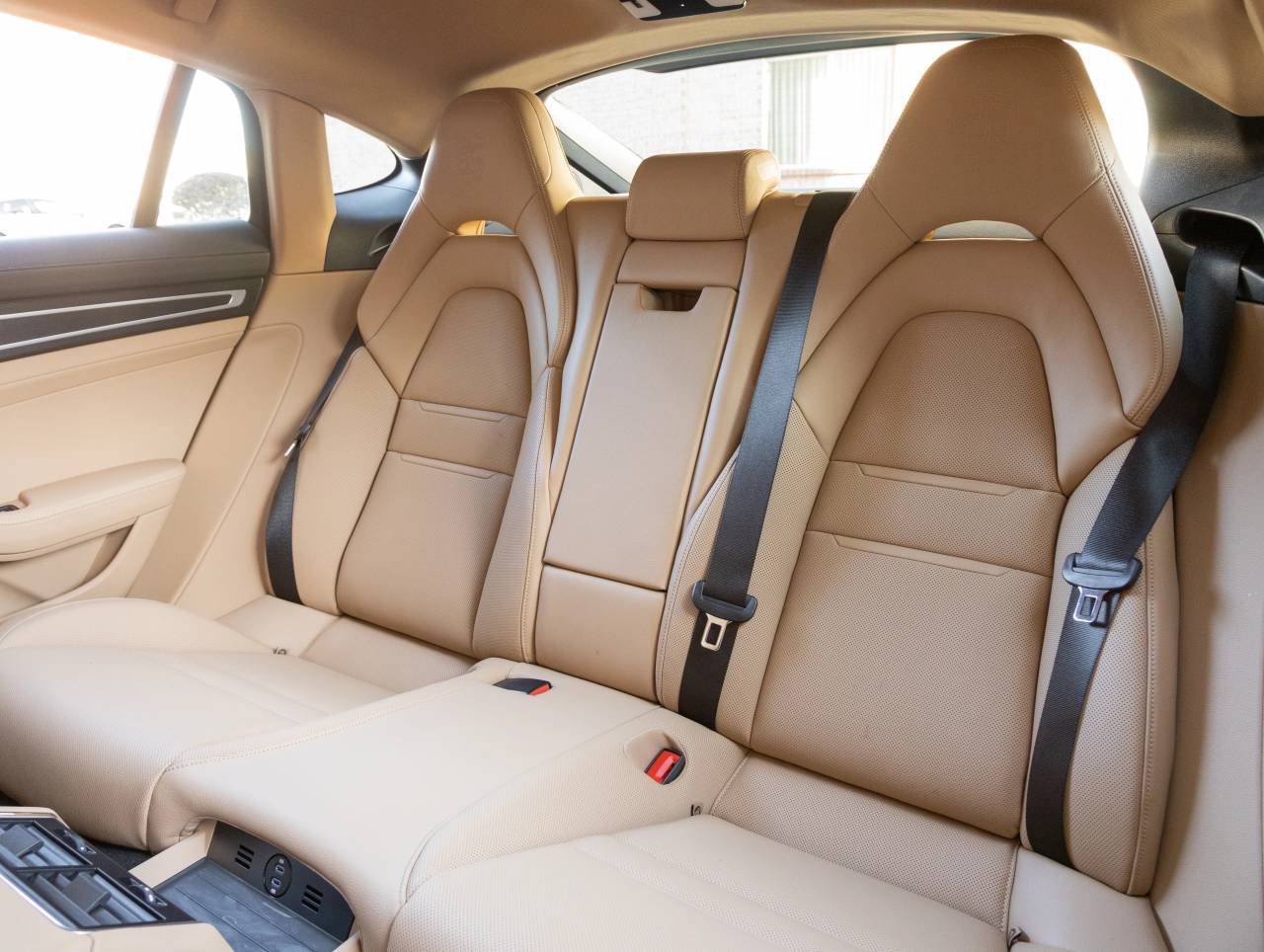 2023 Porsche Panamera Panamera 4 Platinum Edition (MY23)