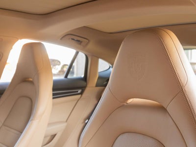 2023 Porsche Panamera Panamera 4 Platinum Edition (MY23)