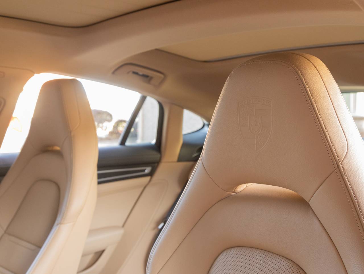 2023 Porsche Panamera Panamera 4 Platinum Edition (MY23)