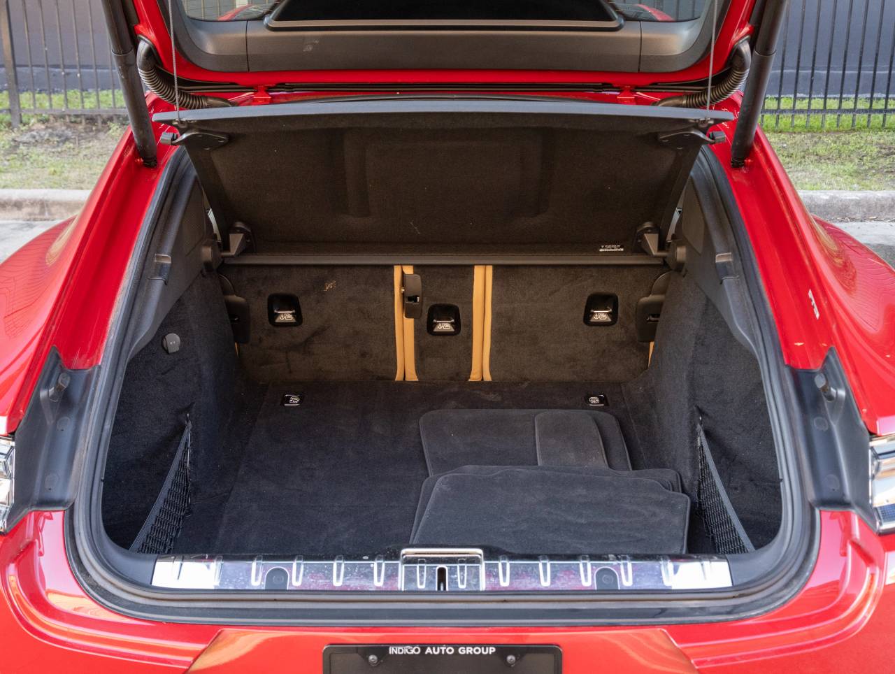 2023 Porsche Panamera Panamera 4 Platinum Edition (MY23)