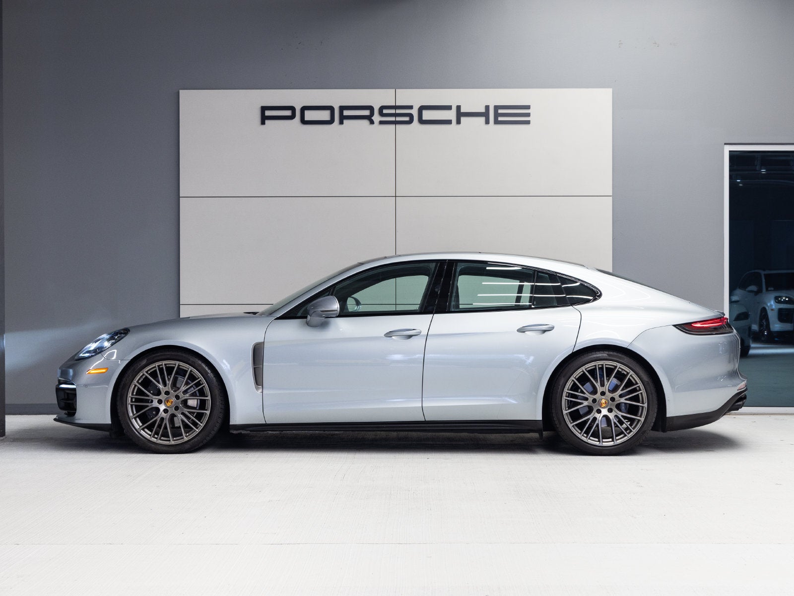 2023 Porsche Panamera Panamera Platinum Edition