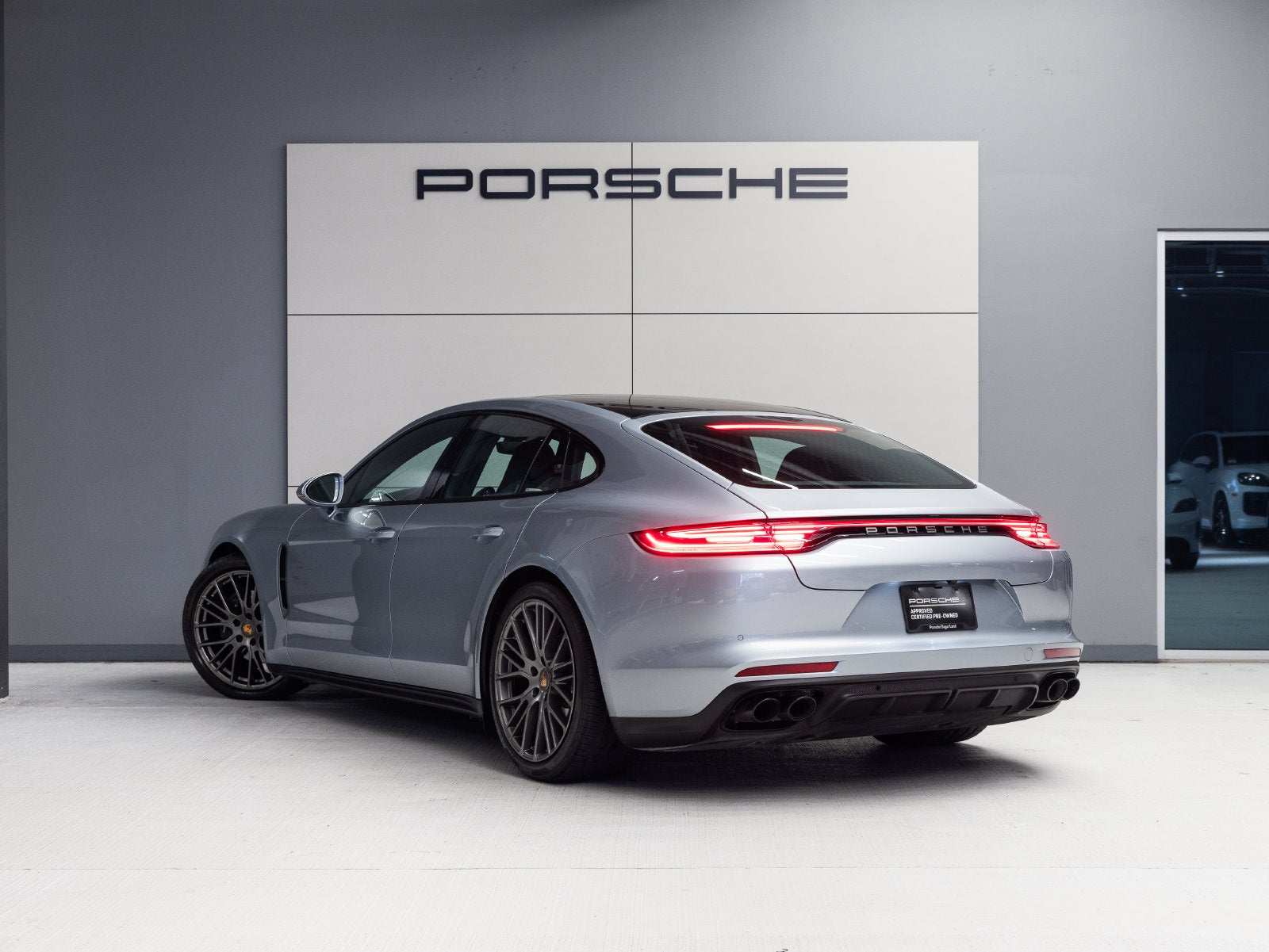 2023 Porsche Panamera Panamera Platinum Edition