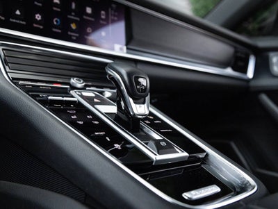 2023 Porsche Panamera 4 Platinum Edition