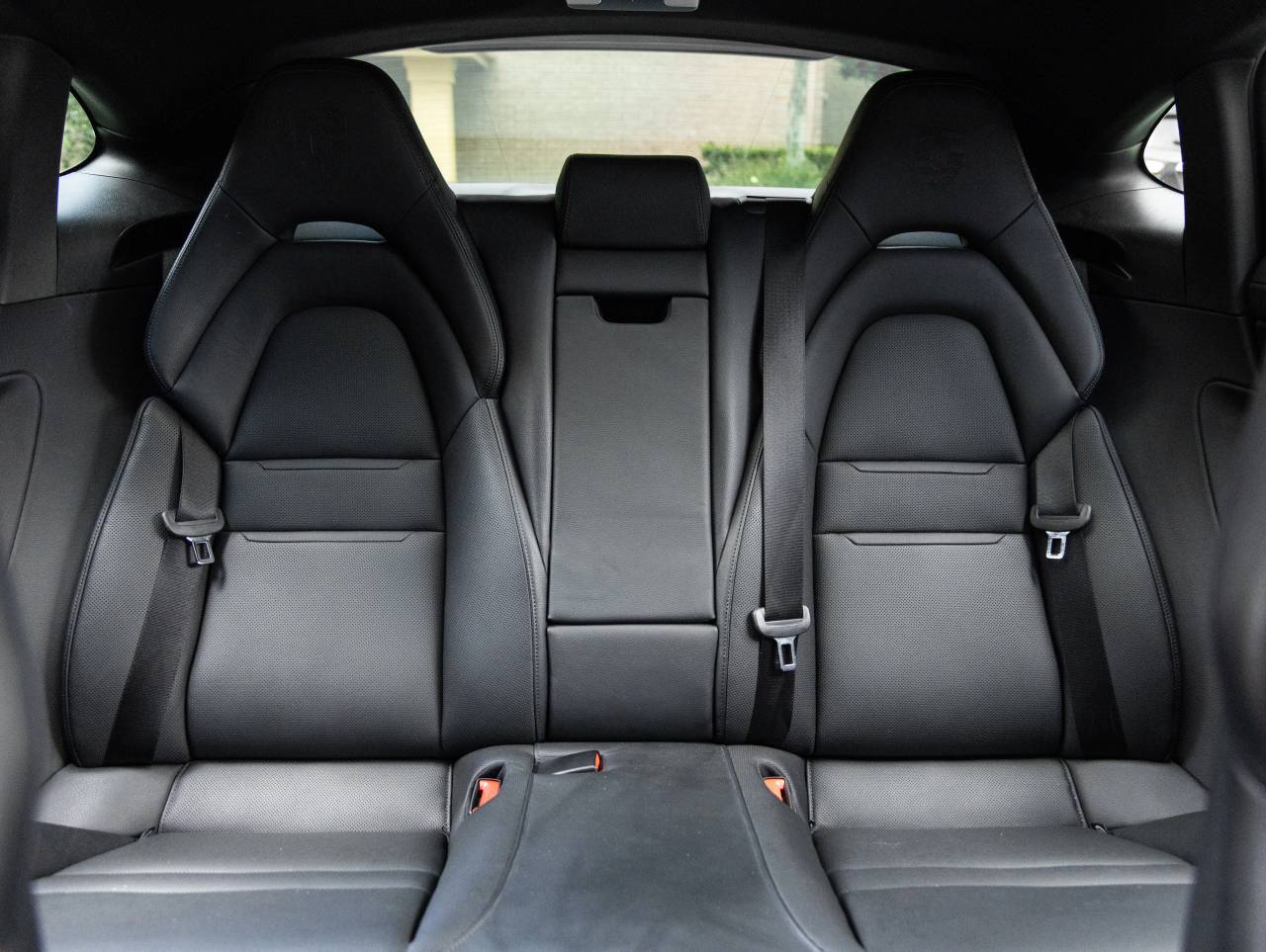 2023 Porsche Panamera 4 Platinum Edition