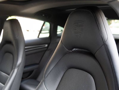 2023 Porsche Panamera 4 Platinum Edition