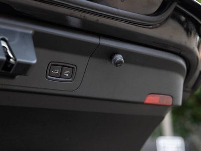 2023 Porsche Panamera 4 Platinum Edition