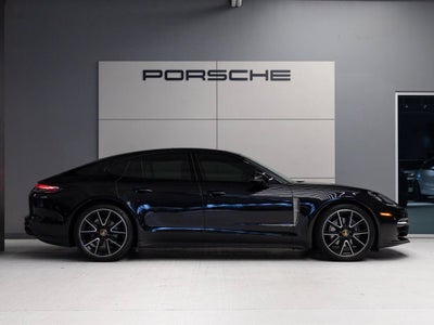 2023 Porsche Panamera 4 Platinum Edition