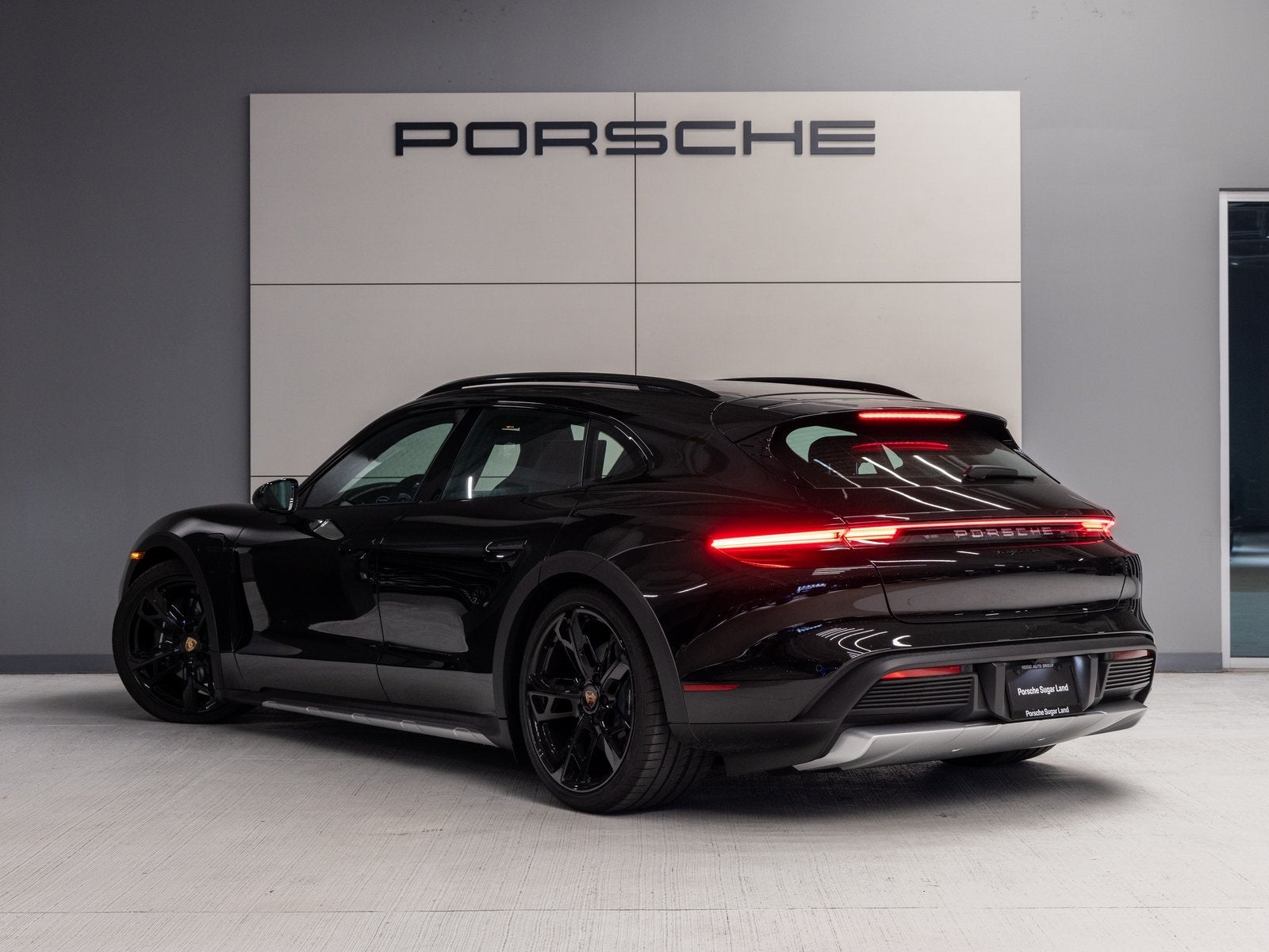 2025 Porsche Taycan Taycan 4 Cross Turismo