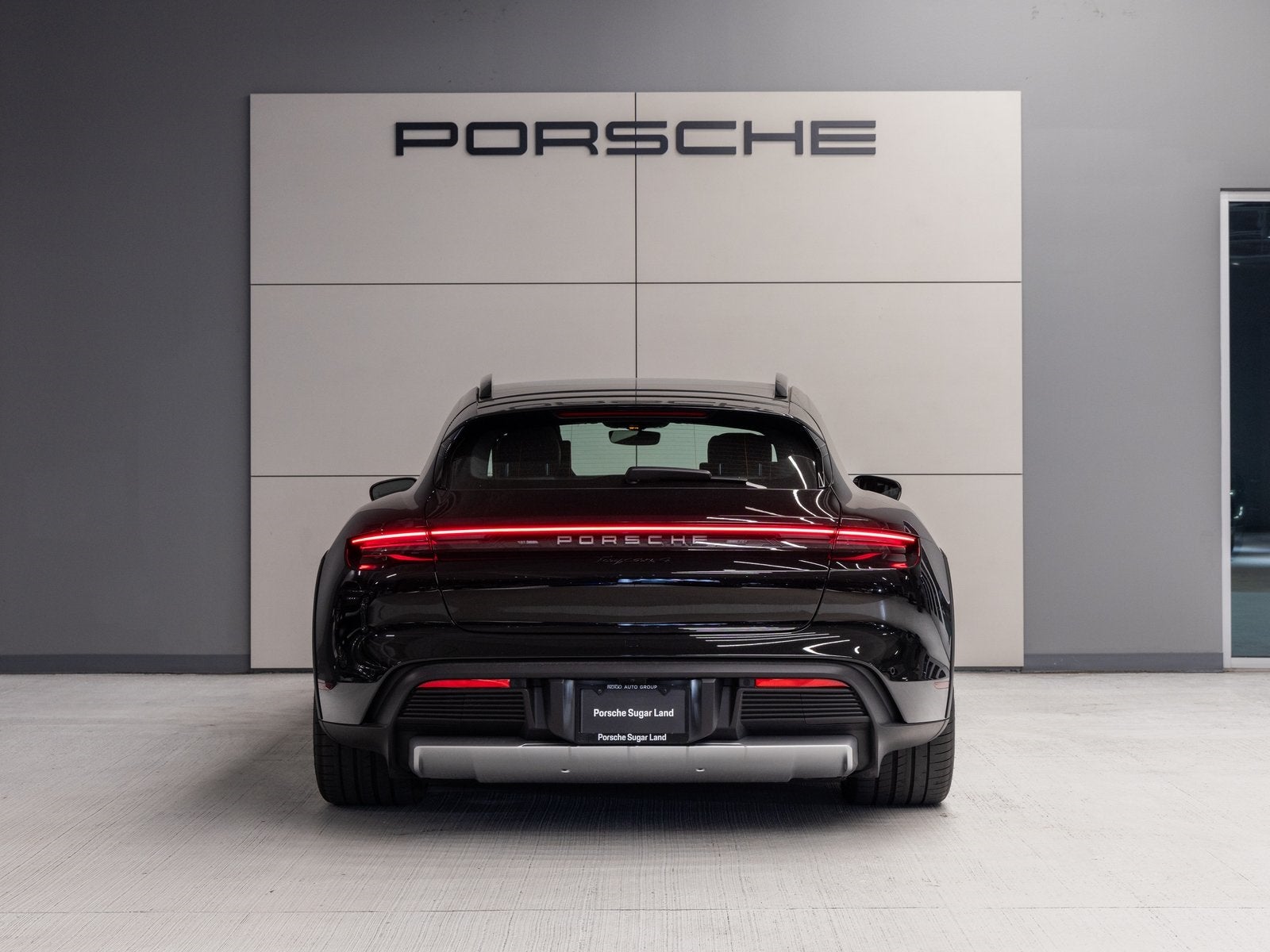 2025 Porsche Taycan Taycan 4 Cross Turismo