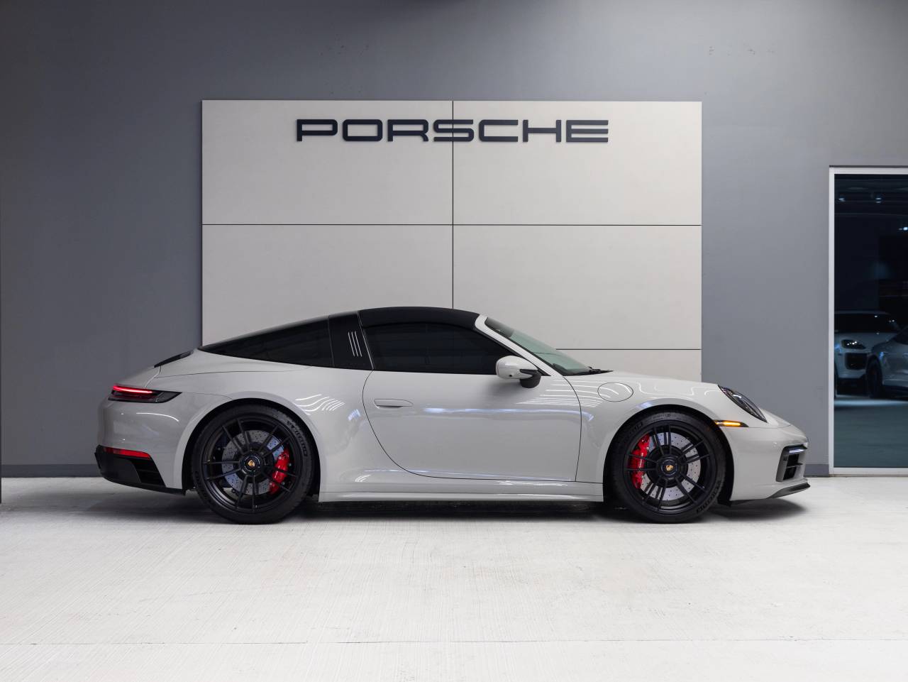 2024 Porsche 911 911 Targa 4 GTS