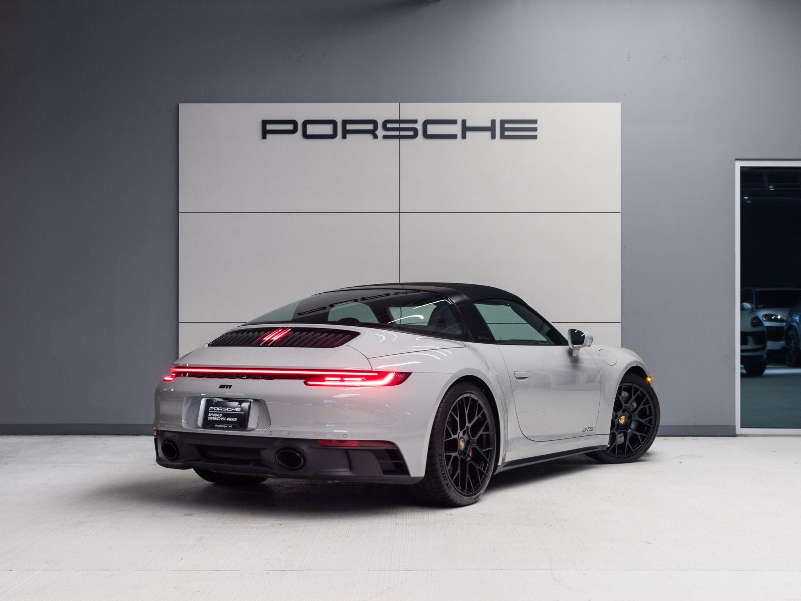2024 Porsche 911 911 Targa 4 GTS (MY24)