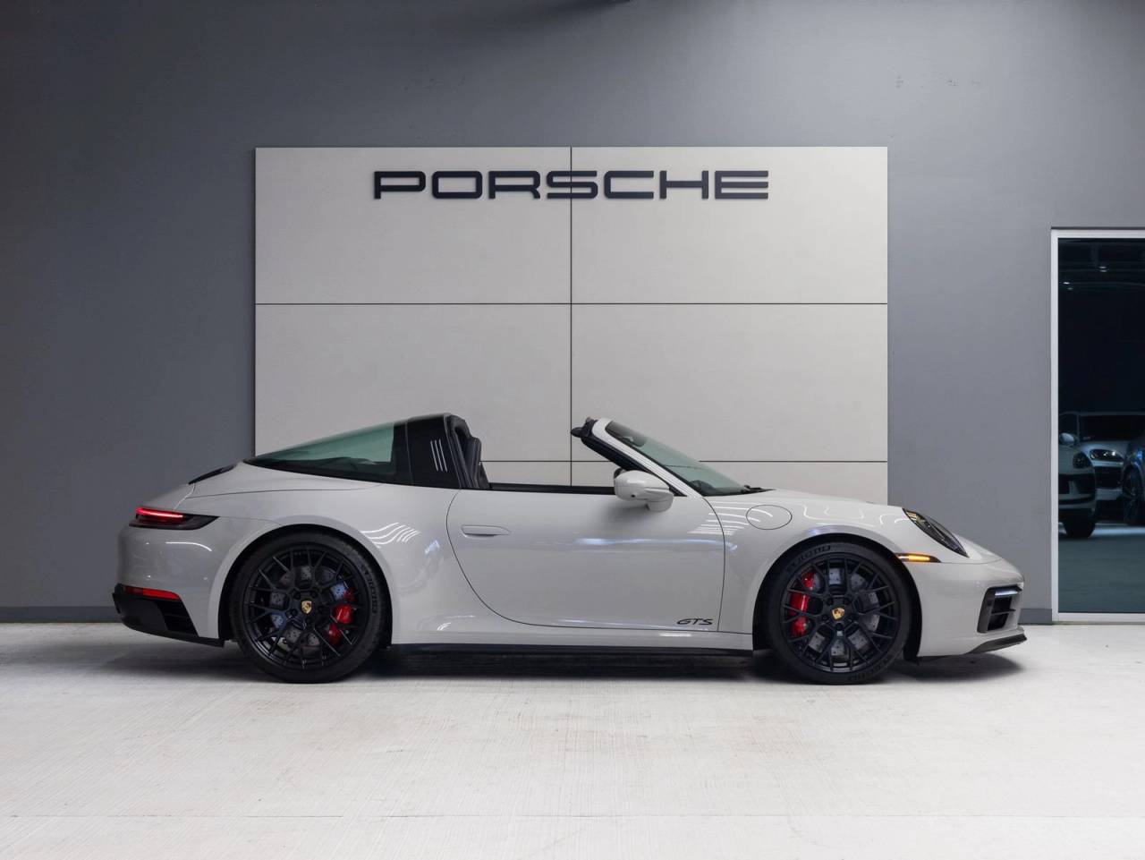 2024 Porsche 911 911 Targa 4 GTS (MY24)