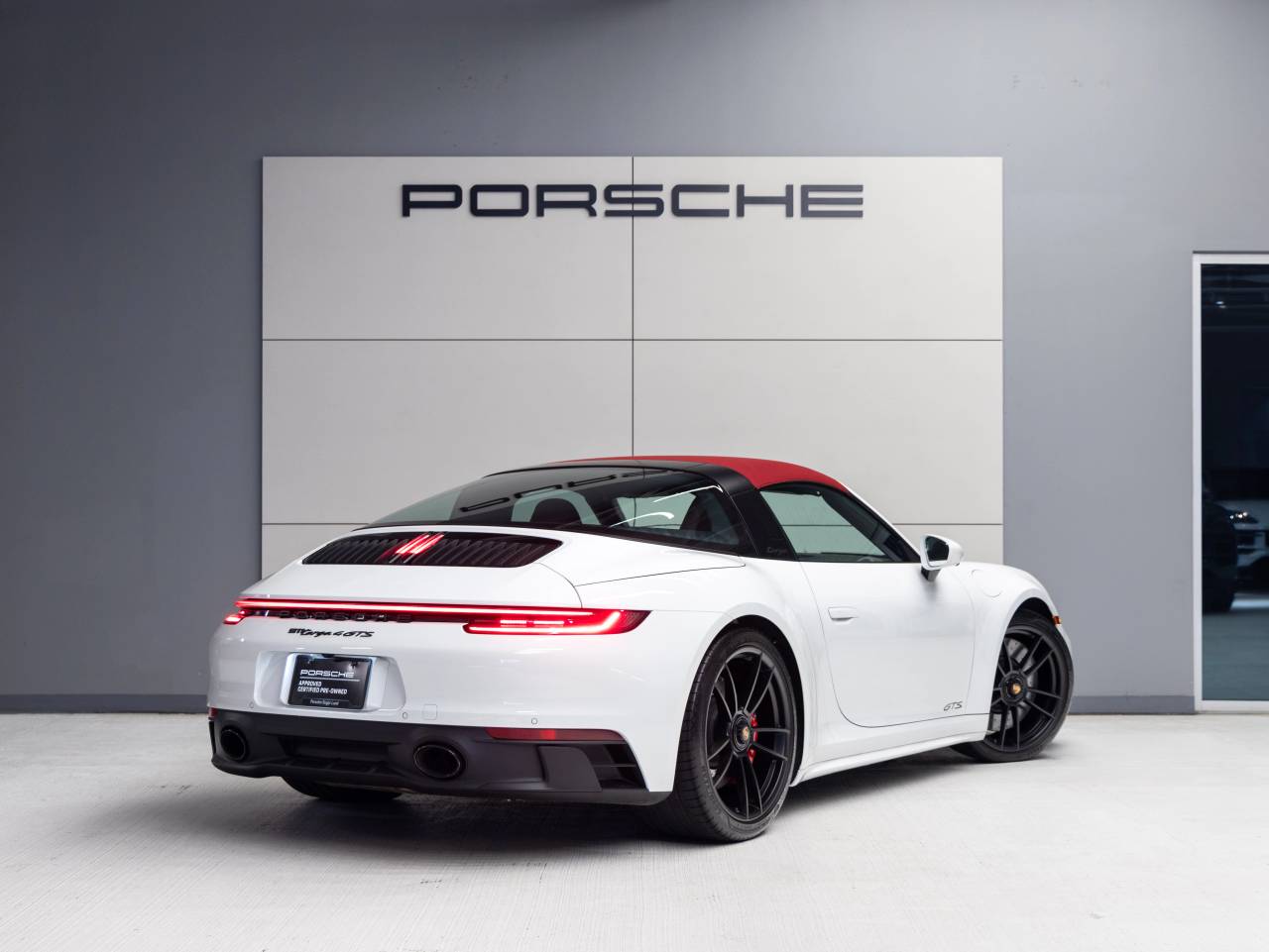 2024 Porsche 911 Targa 4 GTS