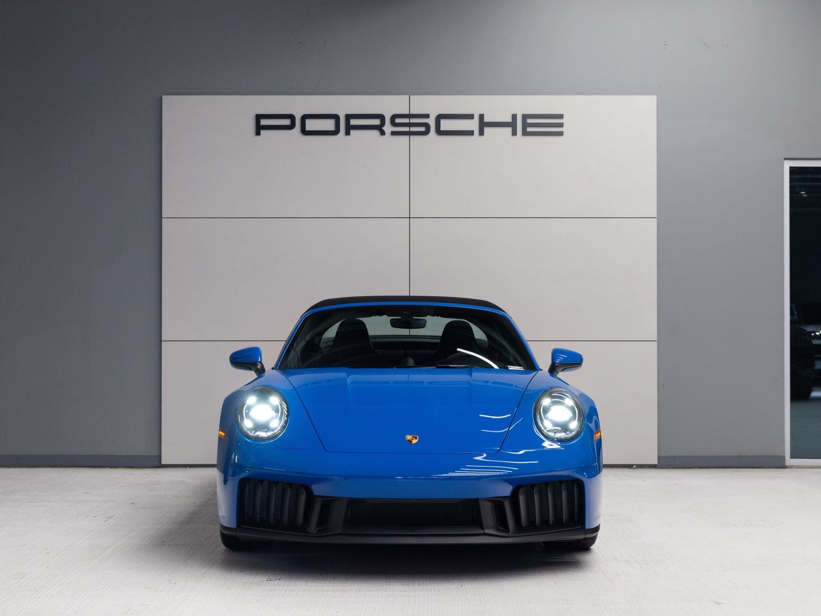 2025 Porsche 911 Targa 4 GTS