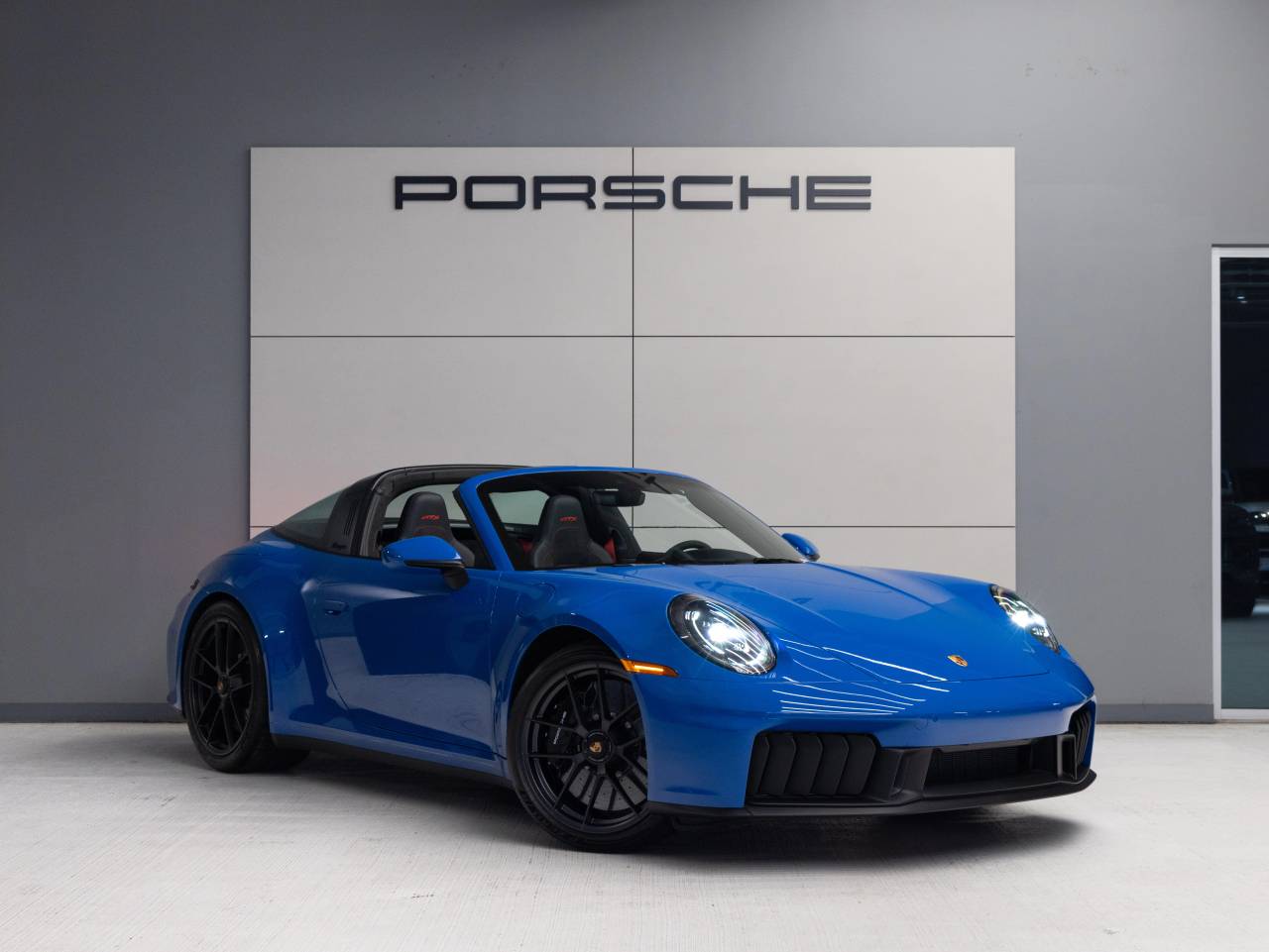 2025 Porsche 911 Targa 4 GTS