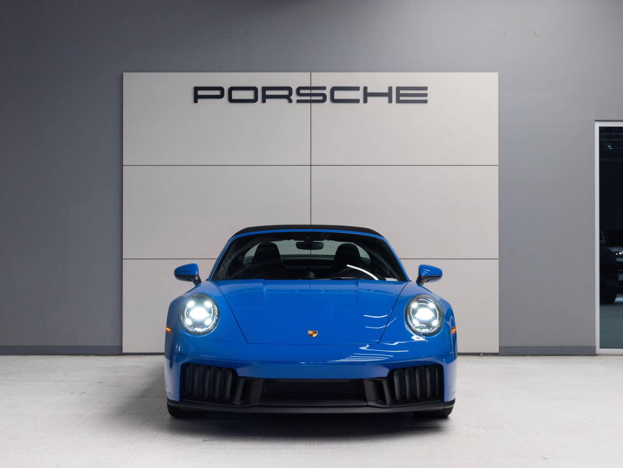 2025 Porsche 911 Targa 4 GTS